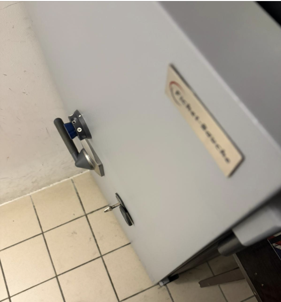Nouveau mécanisme Hestia installé — combinaison + serrure à clé au magasin La Foir'Fouille à Muret