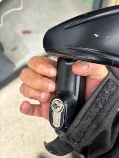 Pose du barillet TESA ASSA ABLOY – Bellona Portet-sur-Garonne