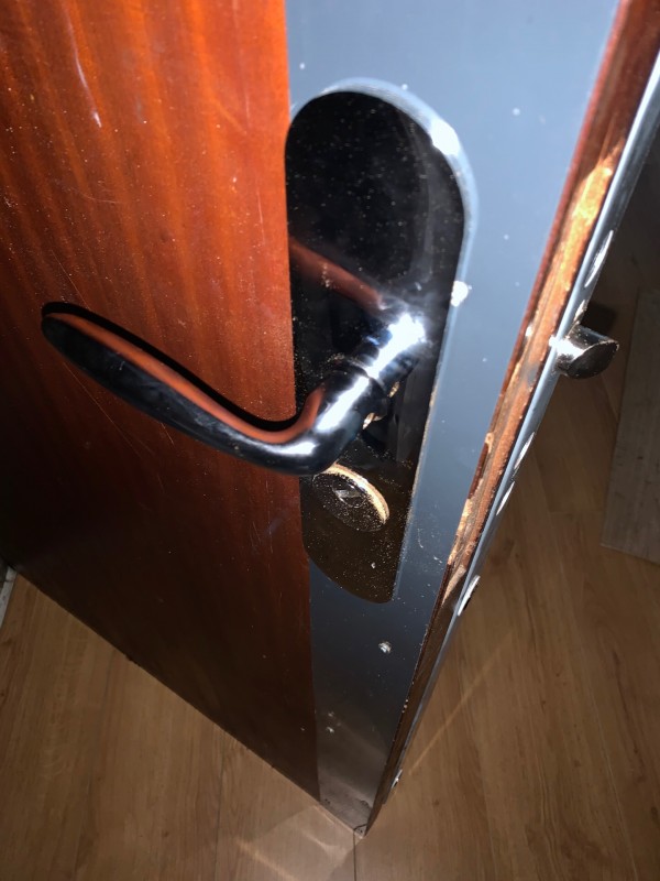 Nouvelle serrure installé chez le client, propre, rapide, suite à une intervention d'ouverture de porte en urgence à Tournefeuille 31